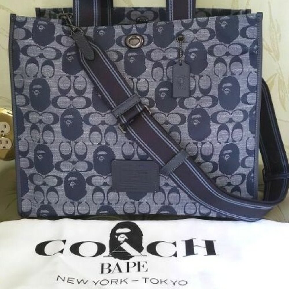 BAPE X COACH TOTE 40 SIGNATURE CHAMBRAY:NWT  C4522